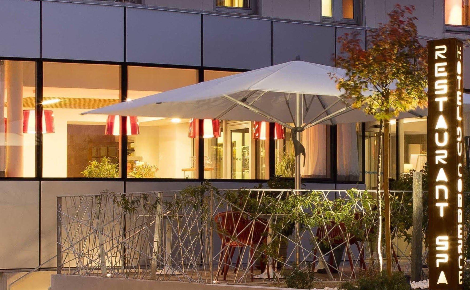 Hotel Du Commerce Spa Сен-Годан Екстер'єр фото
