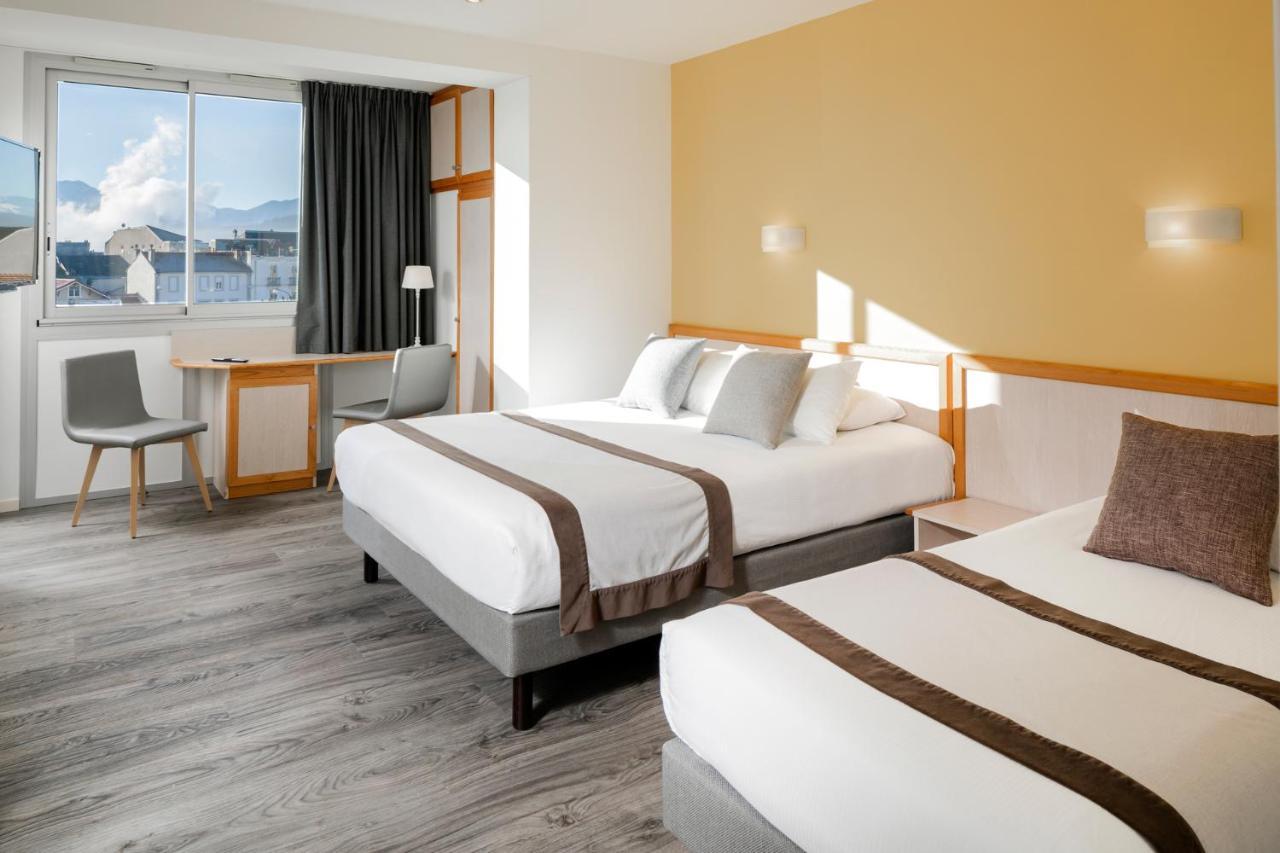 Hotel Du Commerce Spa Сен-Годан Екстер'єр фото
