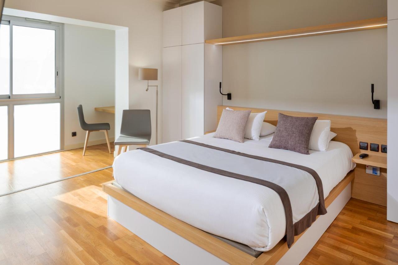 Hotel Du Commerce Spa Сен-Годан Екстер'єр фото